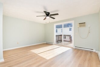 71 Norton St in Attleboro, MA - Building Photo - Building Photo