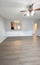 8610 Thomas Ln in Riverdale, GA - Building Photo - Building Photo