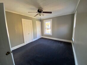 171 N Main St, Unit 2 fl in Northampton, MA - Building Photo - Building Photo