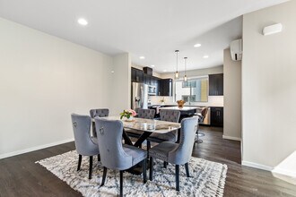 9834-9811 11th Ave SW in Seattle, WA - Building Photo - Building Photo