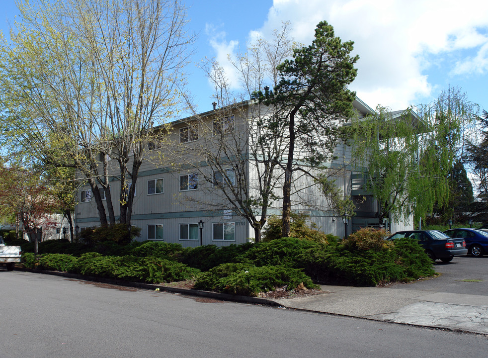 2705 Oak St in Eugene, OR - Building Photo