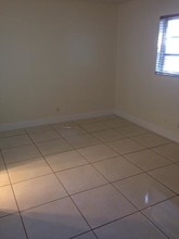 420 W Palm St-Unit -5 in Lantana, FL - Building Photo - Building Photo
