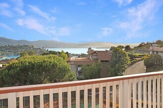 99 Marinero Cir in Tiburon, CA - Building Photo - Building Photo