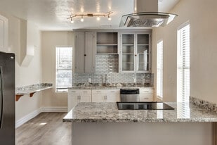 1884 E 4500 S in Holladay, UT - Building Photo