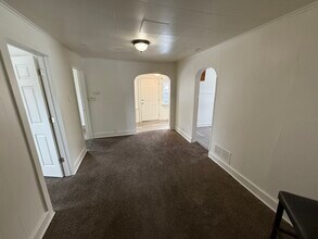 8127 Hudson Ave in Warren, MI - Building Photo - Building Photo