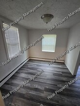 7701 W Taft St in Merrillville, IN - Building Photo - Building Photo