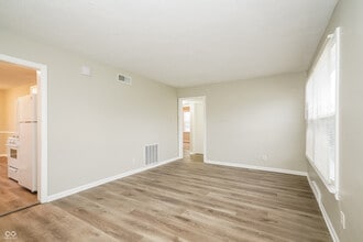 3428 N Riley Ave in Indianapolis, IN - Building Photo - Building Photo