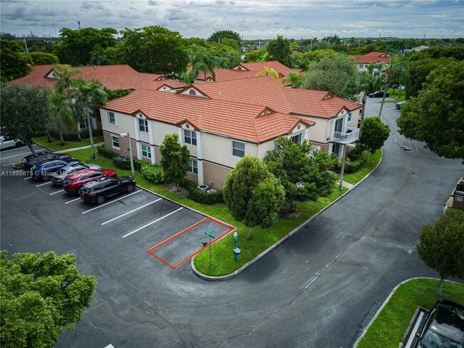 11266 SW 12th St in Pembroke Pines, FL - Building Photo - Building Photo