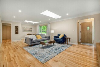 1525 Arborview Blvd in Ann Arbor, MI - Building Photo - Building Photo