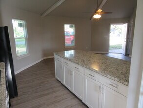 1302 Grace Ave in Panama City, FL - Foto de edificio - Building Photo