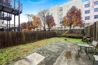 523 Adams St in Hoboken, NJ - Building Photo - Building Photo