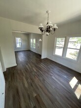 3618 W Travis St in San Antonio, TX - Building Photo - Building Photo