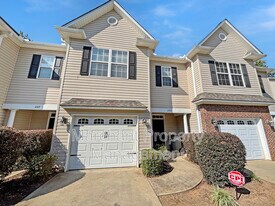 209 Biddeford Pl in Greenville, SC - Building Photo