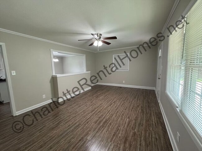 105 Clegg St in Mount Holly, NC - Building Photo - Building Photo