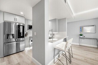 255 Evernia St in West Palm Beach, FL - Building Photo - Building Photo