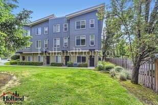 1055 SW 166th Ave in Beaverton, OR - Building Photo