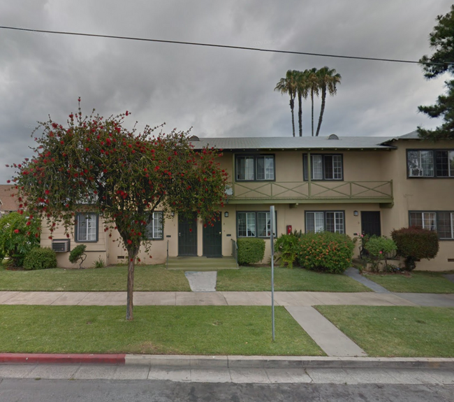 113-13 E Linda Vista Ave