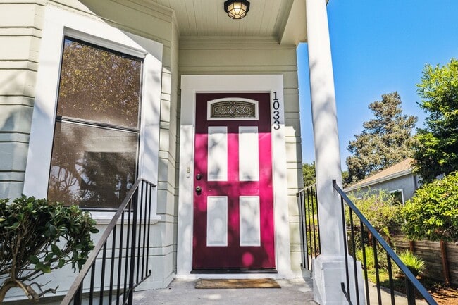 1033 Central Ave in Alameda, CA - Building Photo - Building Photo