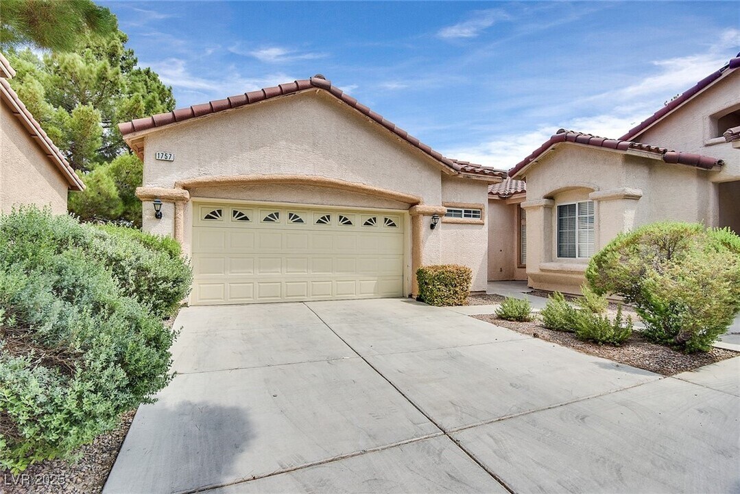 1757 Franklin Chase Terrace in Henderson, NV - Building Photo