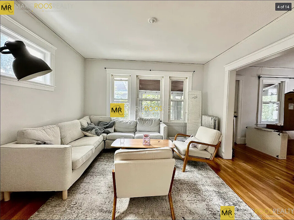 19 Sunset Rd, Unit 1 in Somerville, MA - Building Photo