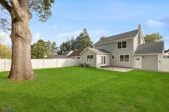 355 Rea Ave in Hawthorne, NJ - Building Photo - Building Photo