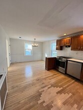 103 West St in Quincy, MA - Building Photo - Building Photo