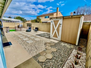 23324 Maltby Pl in Los Angeles, CA - Building Photo - Building Photo