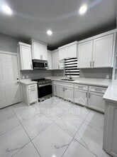 1122 Country Club Dr in Alamo, TX - Building Photo - Building Photo