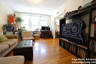 24 Wallingford Rd, Unit 5 in Boston, MA - Building Photo - Building Photo