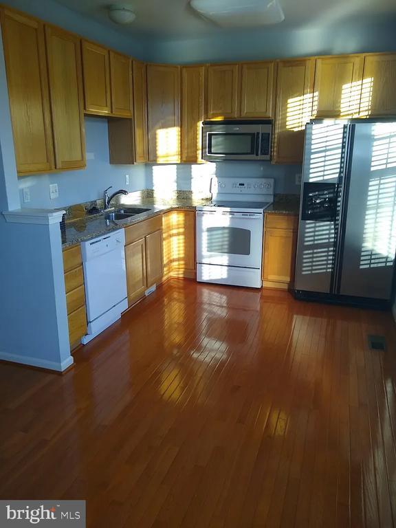 9441 Birdhouse Cir in Columbia, MD - Building Photo - Building Photo