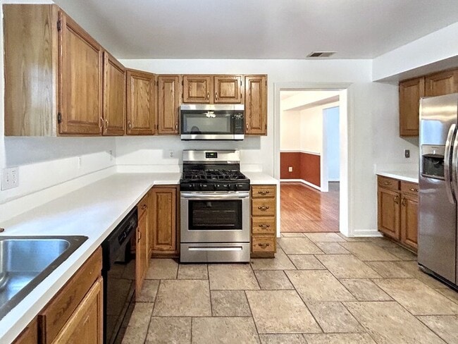 9813 Fendale Ln in Fredericksburg, VA - Building Photo - Building Photo