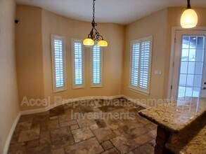 2423 W Hampton Ave in Edinburg, TX - Building Photo - Building Photo