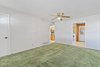 5828 Sturgeon Dr in El Paso, TX - Building Photo - Building Photo