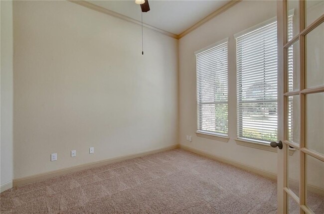 645 Clear Springs Hollow in Buda, TX - Foto de edificio - Building Photo