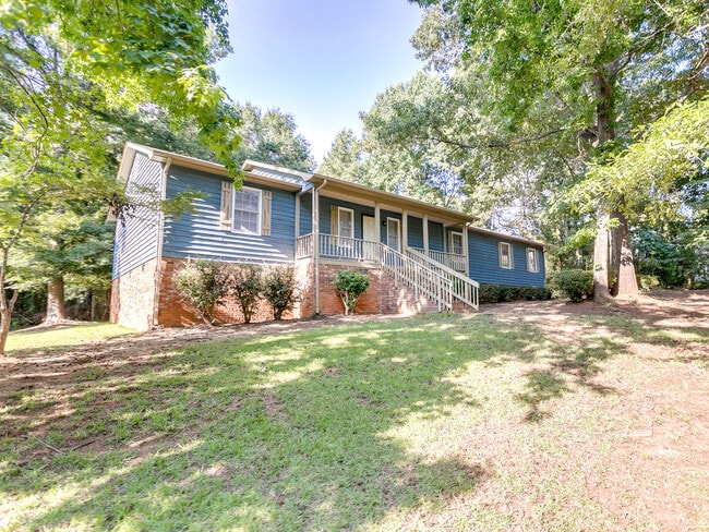 70 Casey Ln in Spartanburg, SC - Foto de edificio - Building Photo