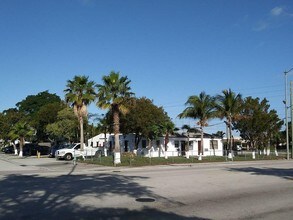 5901 Broadway in West Palm Beach, FL - Building Photo - Building Photo