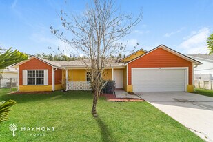 236 Red Maple Dr, Unit 7884104T in Kissimmee, FL - Building Photo