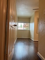 5212 Efthemia Way in Elk Grove, CA - Building Photo