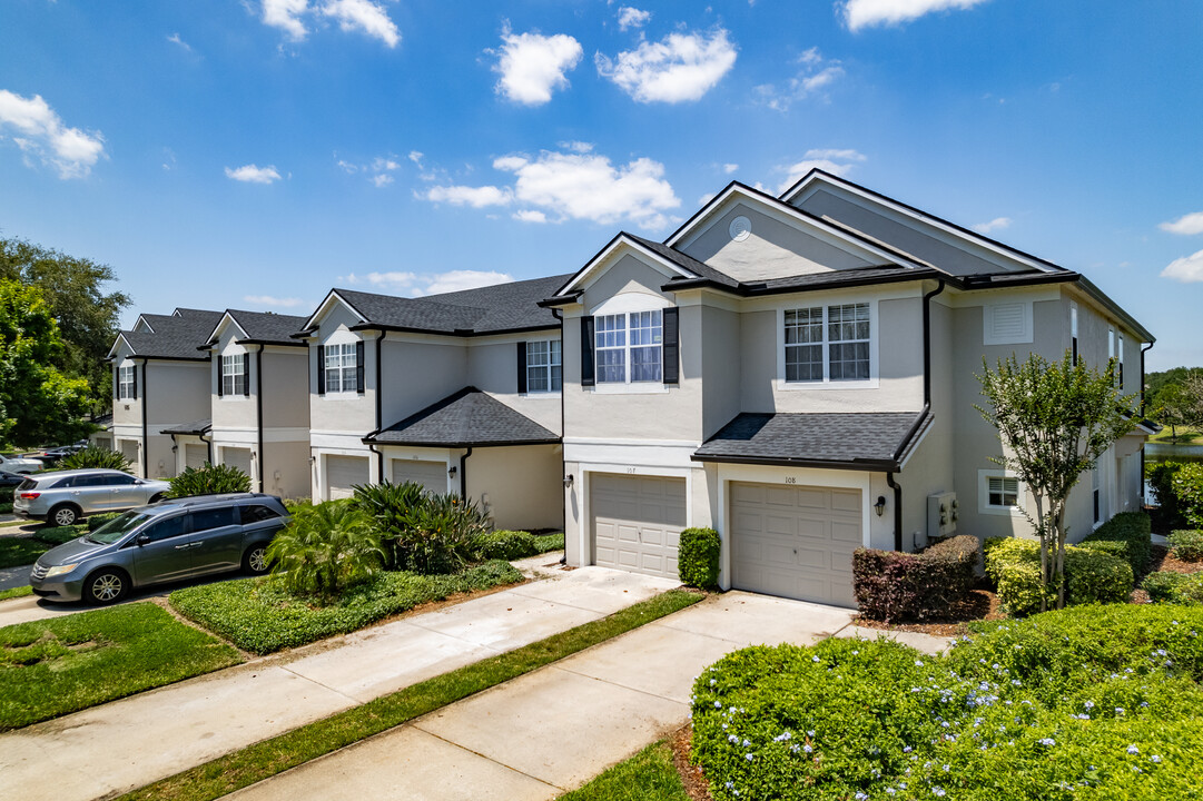 Vistas At Stonebridge Place Condos in Orlando, FL - Building Photo