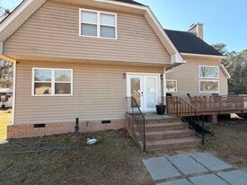 1 Courtyard Ln in Columbia, SC - Building Photo