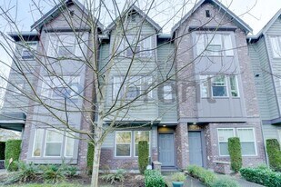 11004 20th Dr SE in Everett, WA - Building Photo