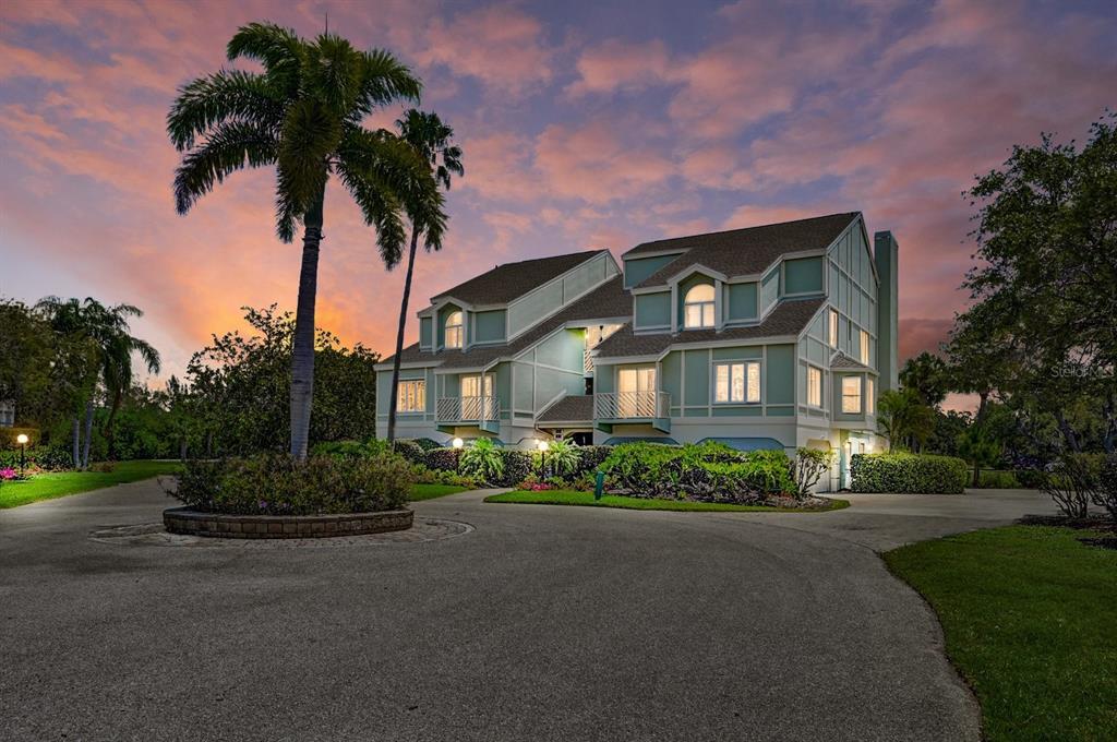 123 Tidy Island Blvd in Bradenton, FL - Building Photo