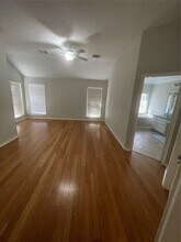 35 Barn Lantern Pl in Spring, TX - Building Photo - Building Photo