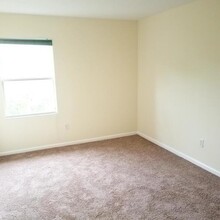 251 Leland Ln in Greenacres, FL - Building Photo - Building Photo