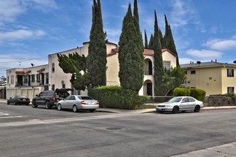 700 Simmons Ave in Los Angeles, CA - Building Photo - Building Photo