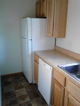 324 6th Ave SW in Valley City, ND - Foto de edificio - Building Photo