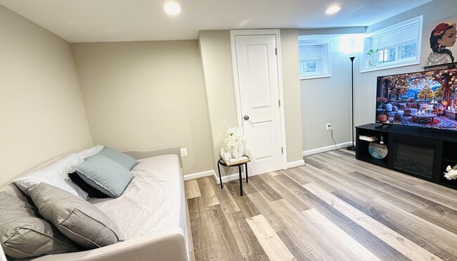 property at 1505 Fort Davis St SE
