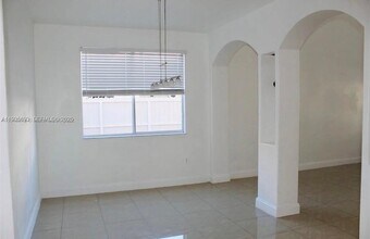 6002 SW 166th Ct in Miami, FL - Building Photo - Building Photo