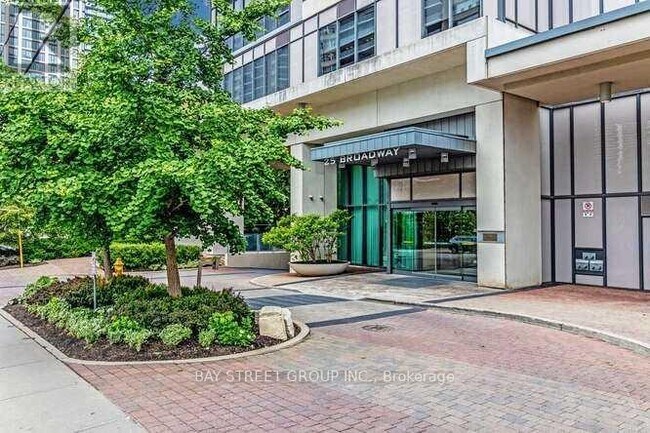 25 Broadway Ave in Toronto, ON - Building Photo - Building Photo