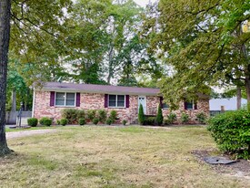 26125 Cresent Ln in Mechanicsville, MD - Building Photo